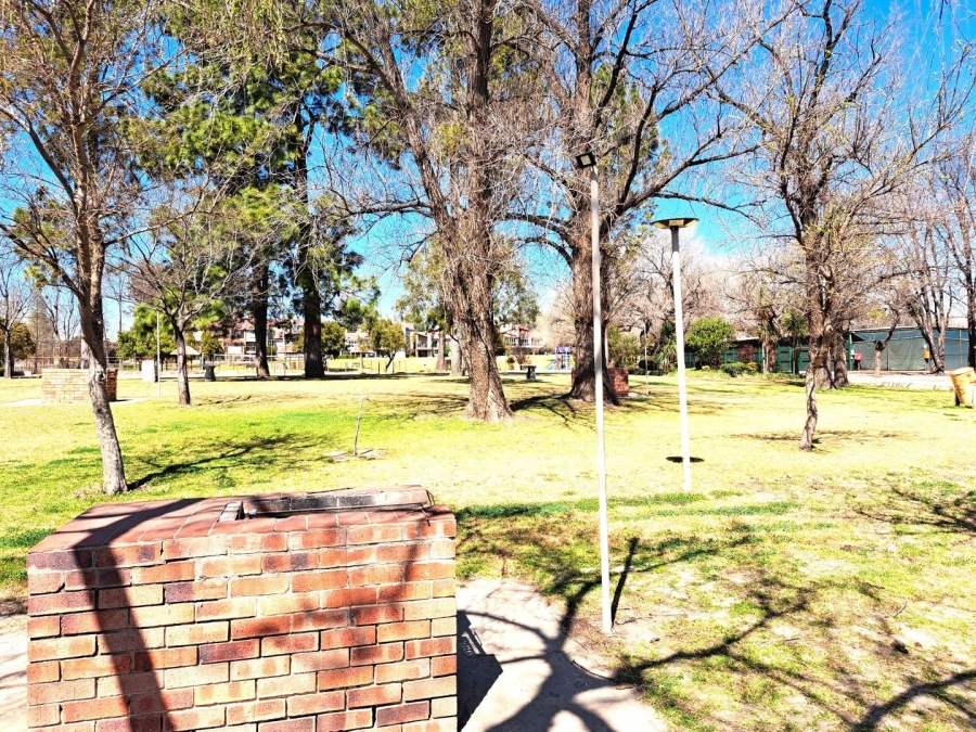 2 Bedroom Property for Sale in Clavadel River Lodge Free State